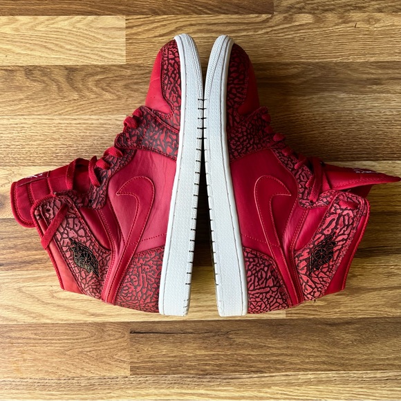 2015 AirJordan 1 Retro High Red Elephant Print sneakers 839115-600 - Picture 10 of 13